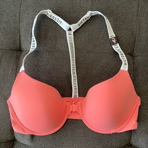 Victoria’s Secret bra 34C